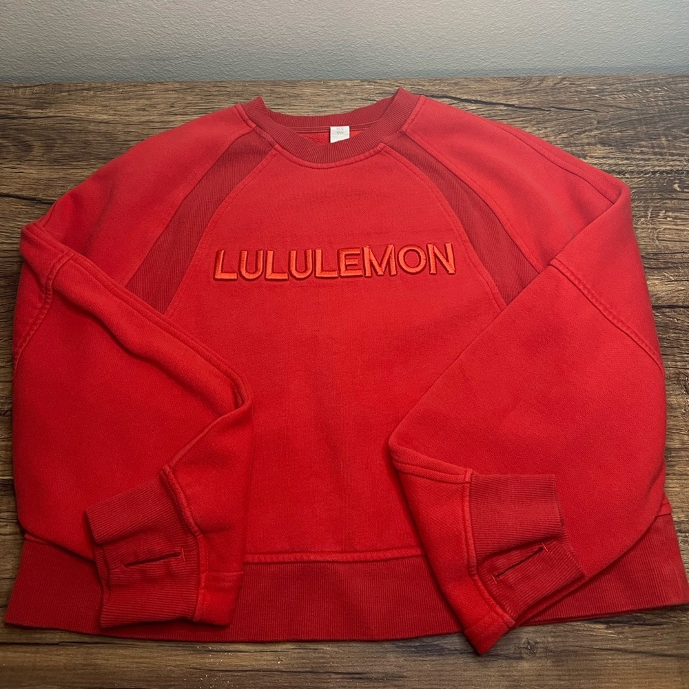 Lululemon Scuba Oversized Pullover XS/S Hot Heat Red Thumbholes